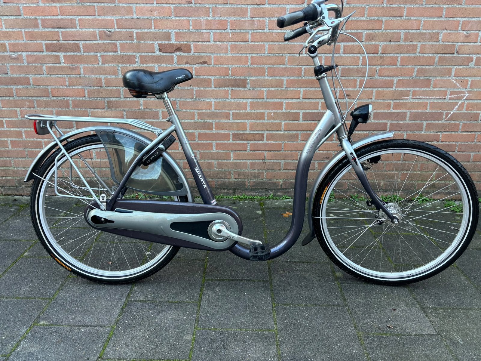 Te koop ZGAN damesfiets met lage instap van Sparta, Ophalen, Sparta, Versnellingen, Zo goed als nieuw