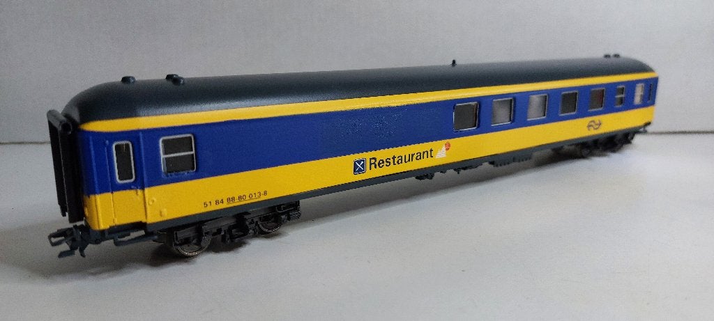NS Restaurant Rijtuig **Nieuwstaat** (06), Wisselstroom, Wagon, Ophalen of Verzenden, Märklin