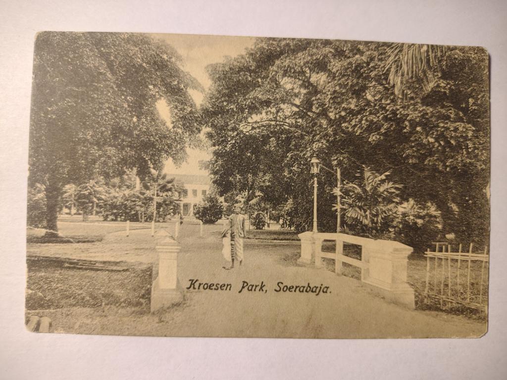 Nederlands-Indië Kroesen Park, Soerabaja, Ophalen of Verzenden, 1920 tot 1940, Overijssel