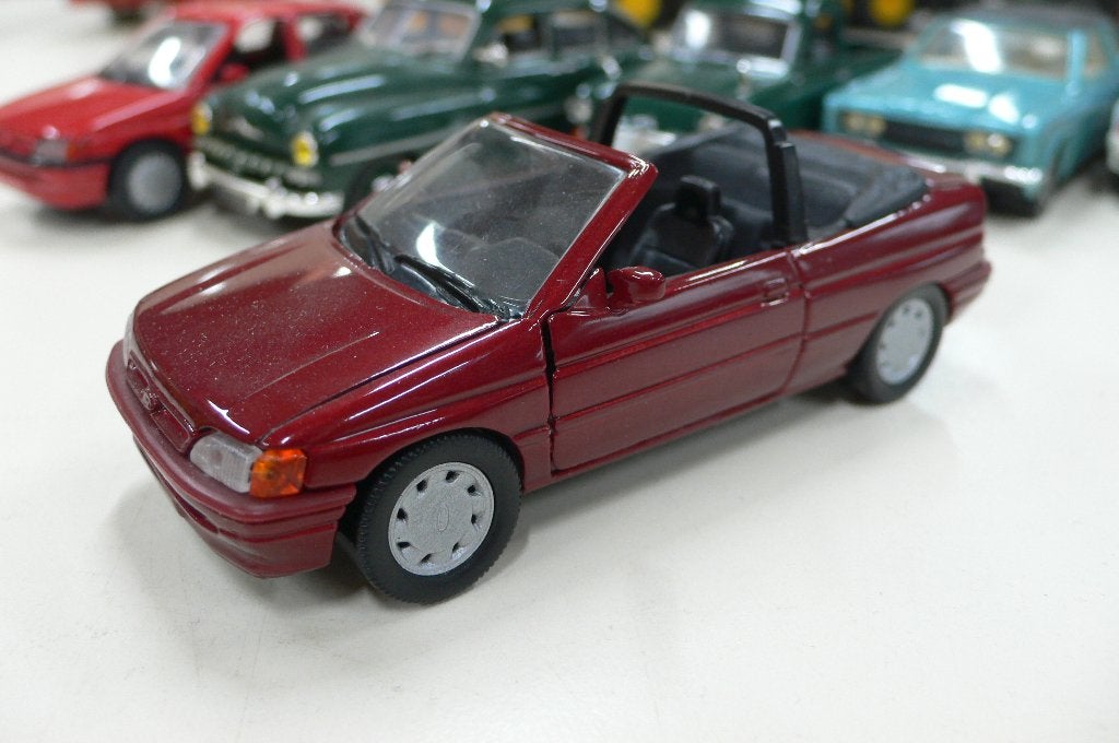 ford escort cabriolet -schabak- 1/43, Verzenden, Nieuw, Auto, Overige merken