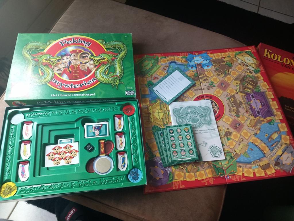 Peking Mysteries - Het Chinese Detectivespel, Vijf spelers of meer, Onbekend, Ophalen of Verzenden, Onbekend