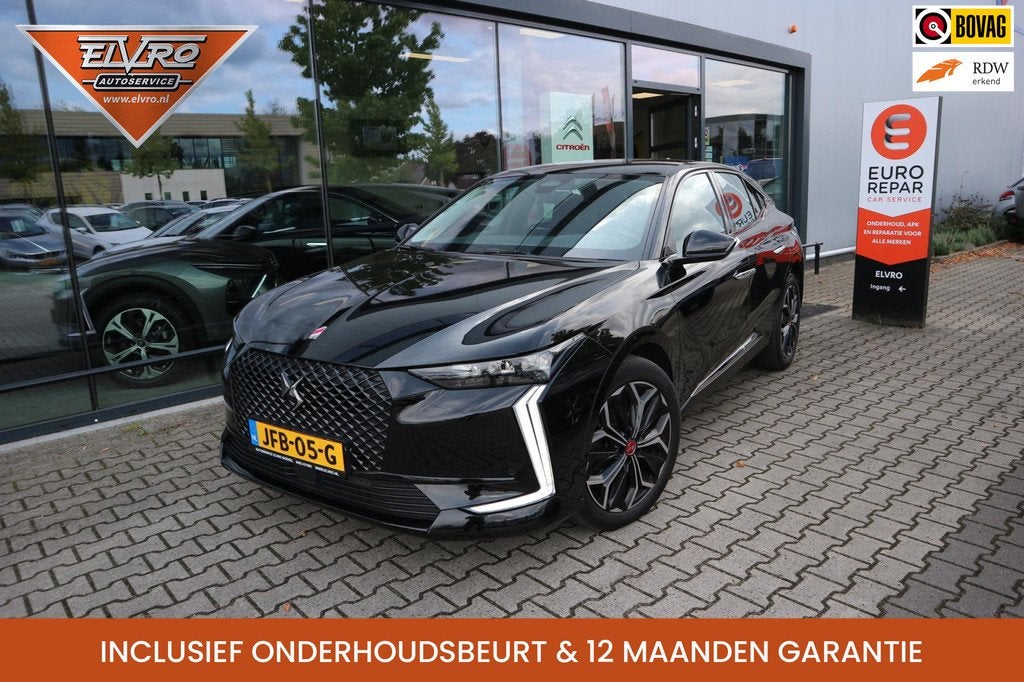 DS 4 1.2 PureTech Performance Line AUTOMAAT NAVI CAMERA 19IN, Auto's, DS, 12 maanden, Gebruikt, 1199 cc, Zwart