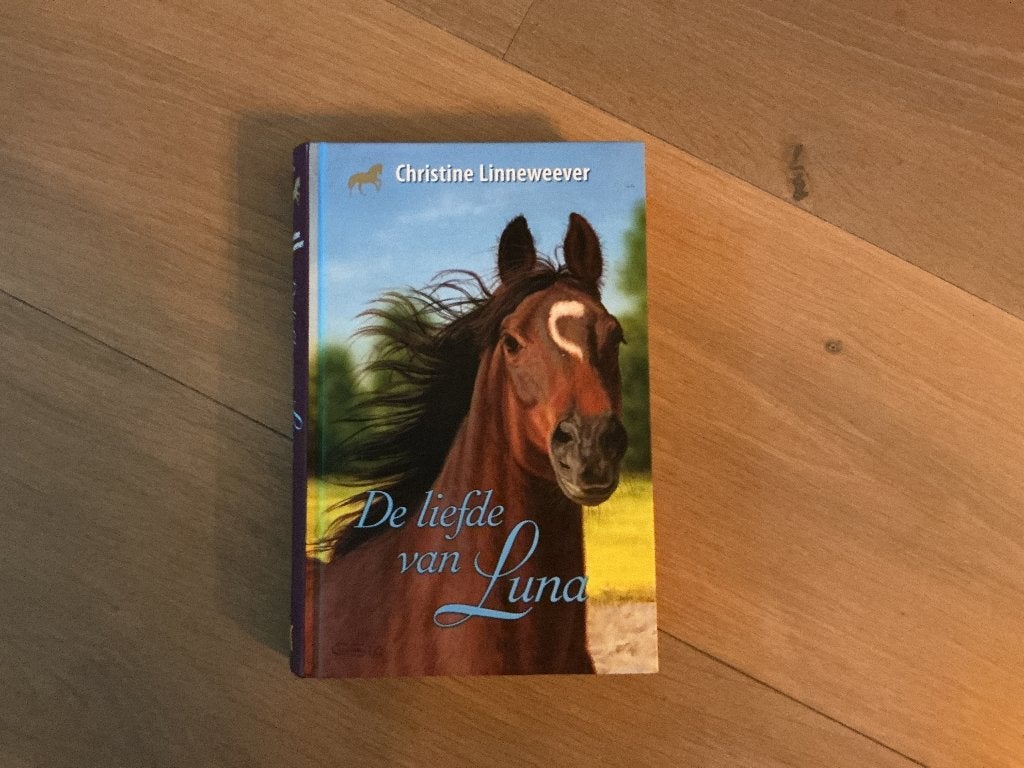 De liefde van Luna / Gouden Paarden, Ophalen, Zo goed als nieuw, Christine Linnewever