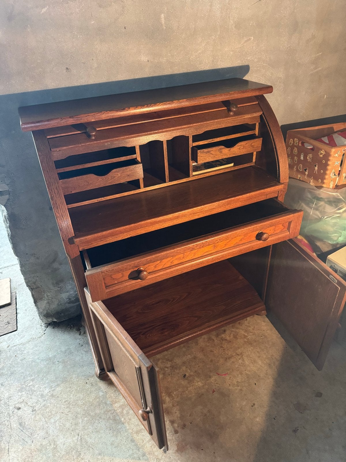 Antiek rolluikbureau / secretaire van eikenhout, Ophalen