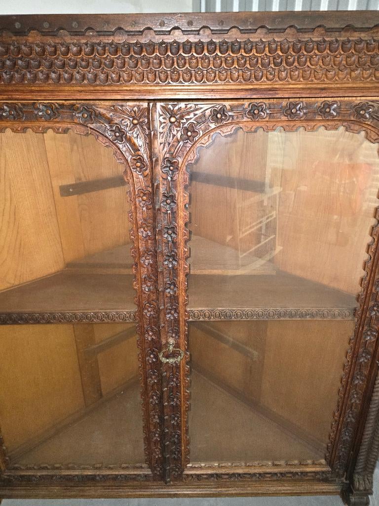 Kast, Ophalen