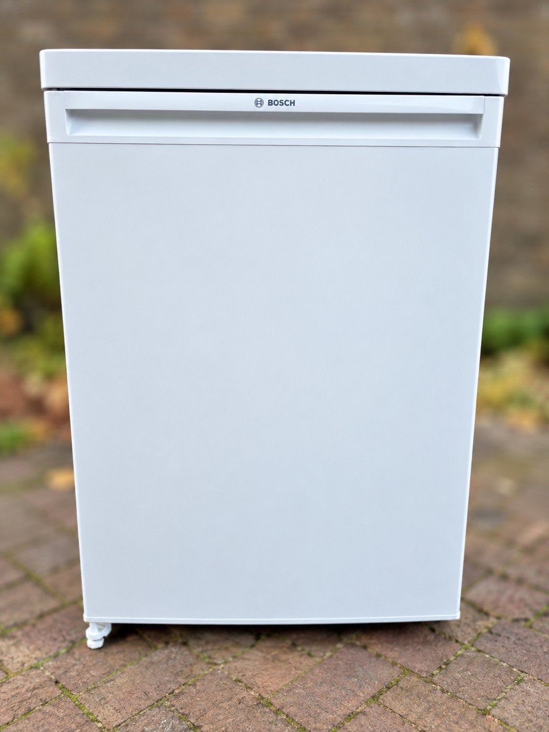 Bosch Exclusiv koelkast A ++ type tafelmodel, Ophalen, Zonder vriesvak, Minder dan 85 cm, 200 liter of meer