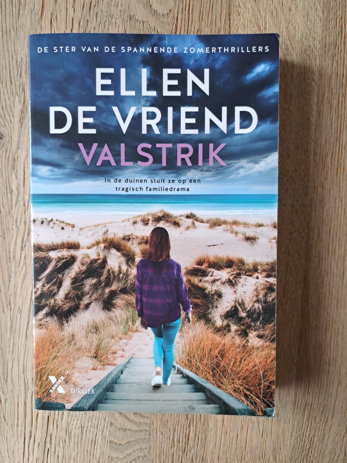 Valstrik - Ellen de Vriend (Thriller), Boeken, Thrillers, Zo goed als nieuw, Nederland, Ophalen of Verzenden