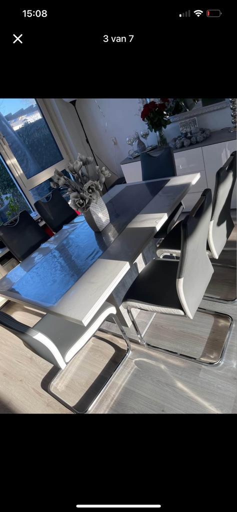 Eettafel met bijpassende TV-kast met dressoir, Overige materialen, Gebruikt, 100 tot 150 cm, Ophalen of Verzenden