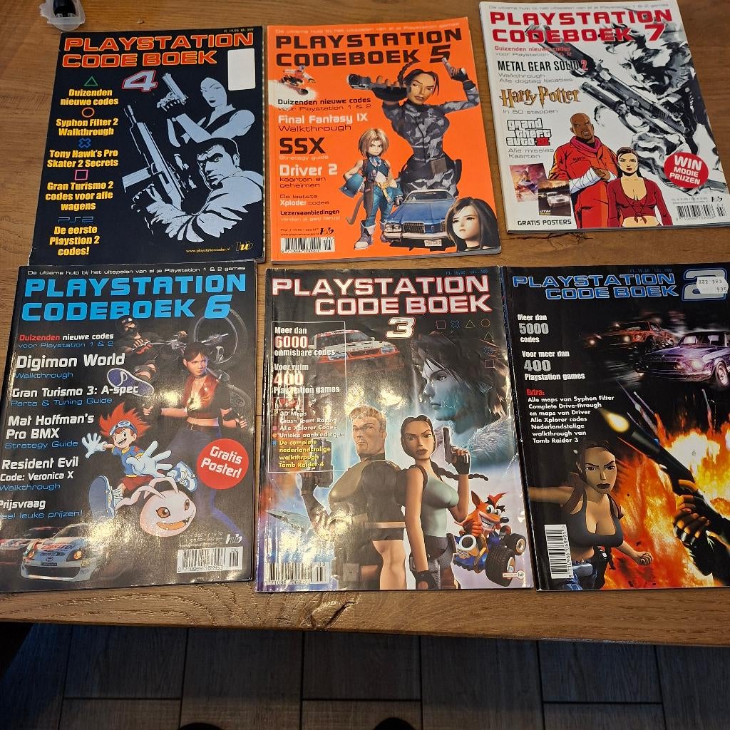 Playstation Codeboeken 9 stuks, Ophalen of Verzenden, Gebruikt, Overige typen, PlayStation 2