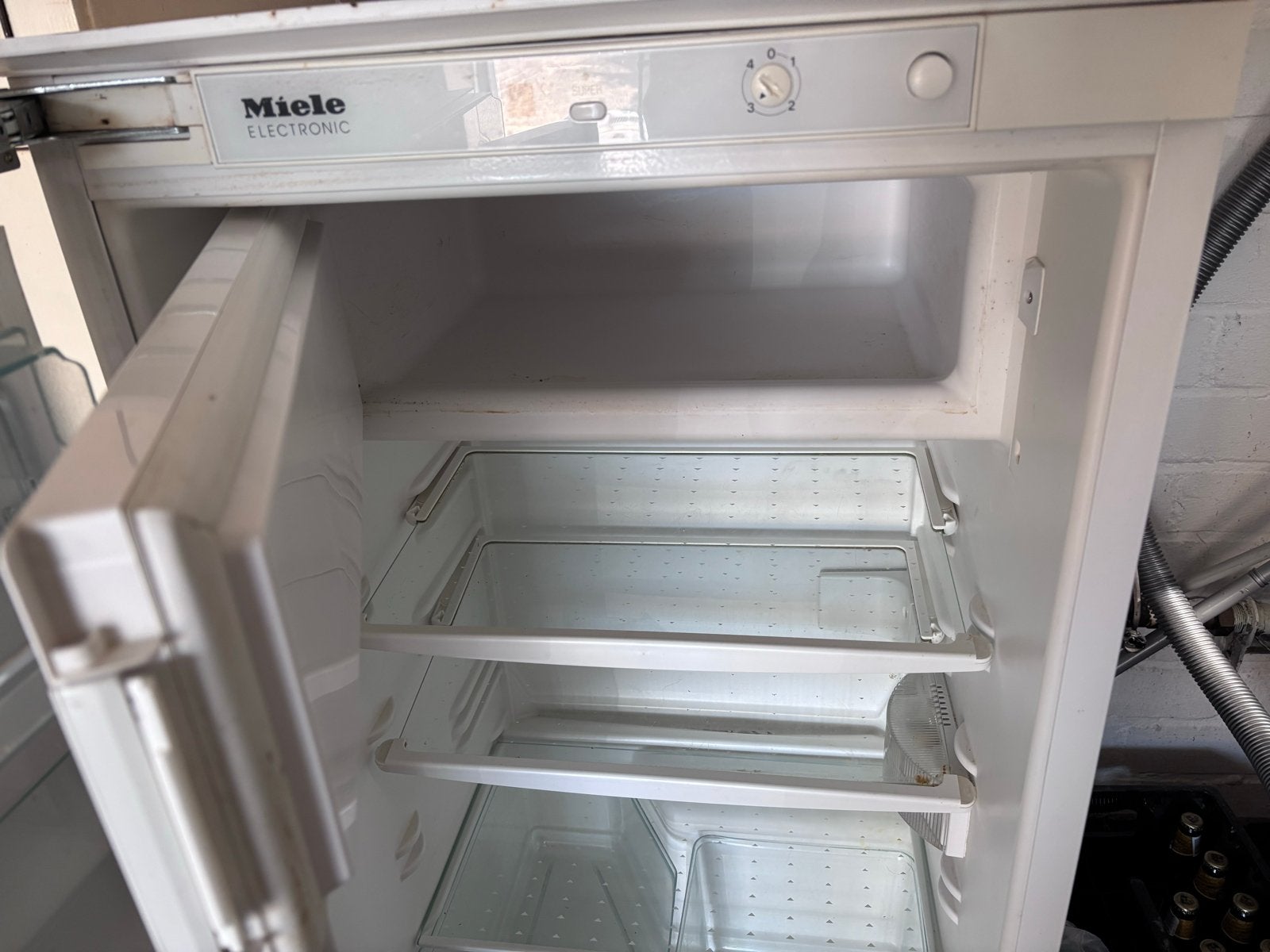 Miele inbouw koelkast - 56x54x102 cm, 45 tot 60 cm, Ophalen, 85 tot 120 cm, Zonder vriesvak
