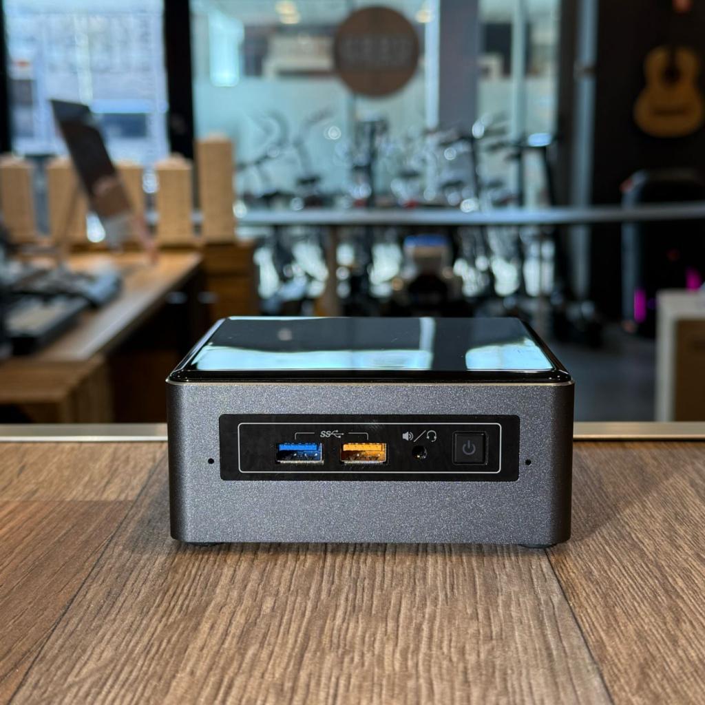 Intel NUC7 i5-7260U 8GB Ram 250GB SSD | Nette staat met gara, Computers en Software, Desktop Pc's, Zo goed als nieuw
