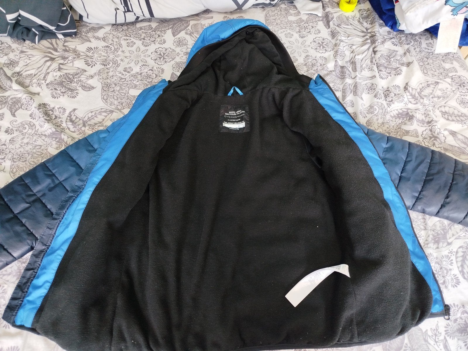 Primark furry jacket size 11-12 years 152 cm, Kleding | Heren, Ophalen, Zo goed als nieuw, Overige maten, Blauw