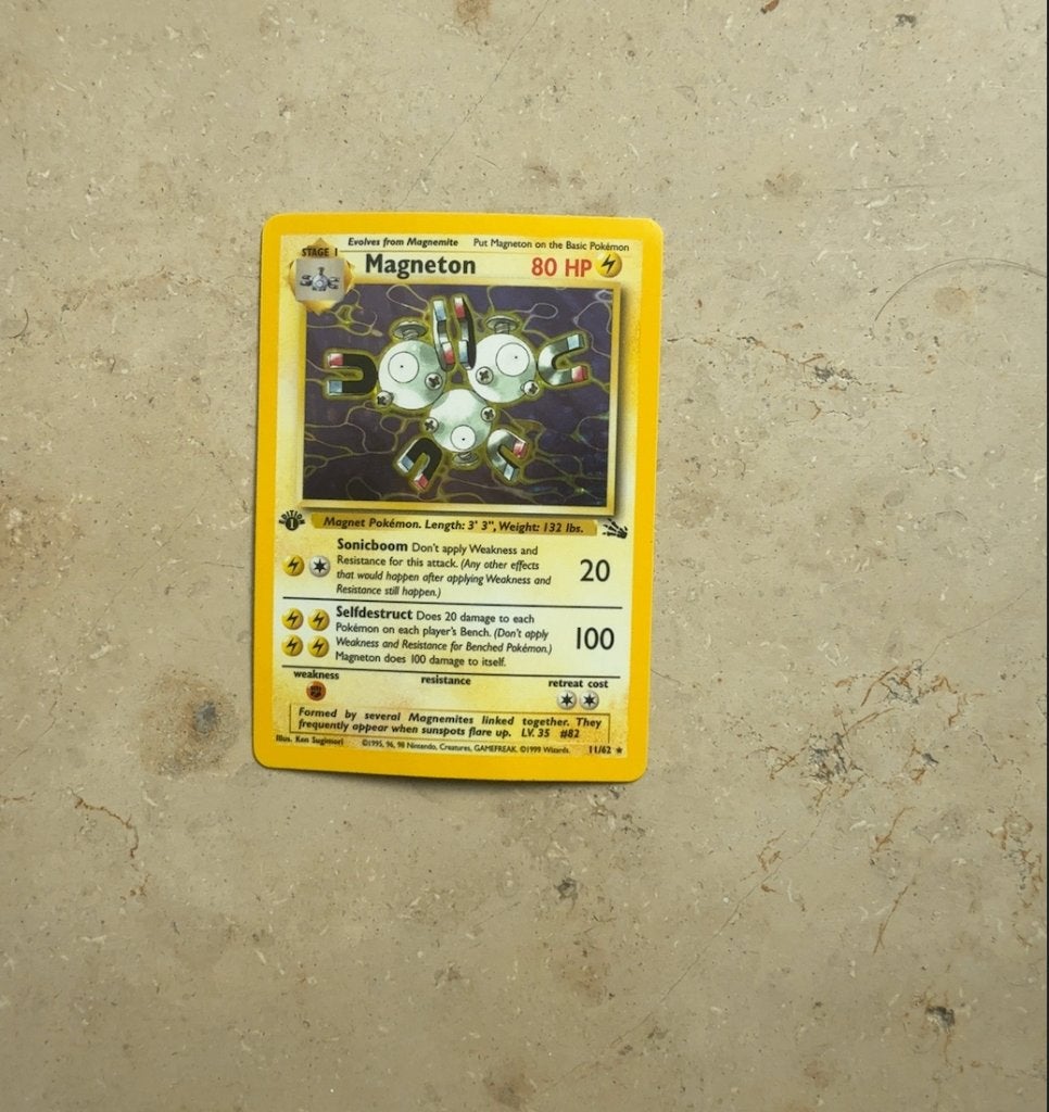 Pokémon Magneton Holo 11/62 Fossil (Near Mint), Hobby en Vrije tijd, Verzamelkaartspellen | Pokémon, Ophalen of Verzenden, Zo goed als nieuw