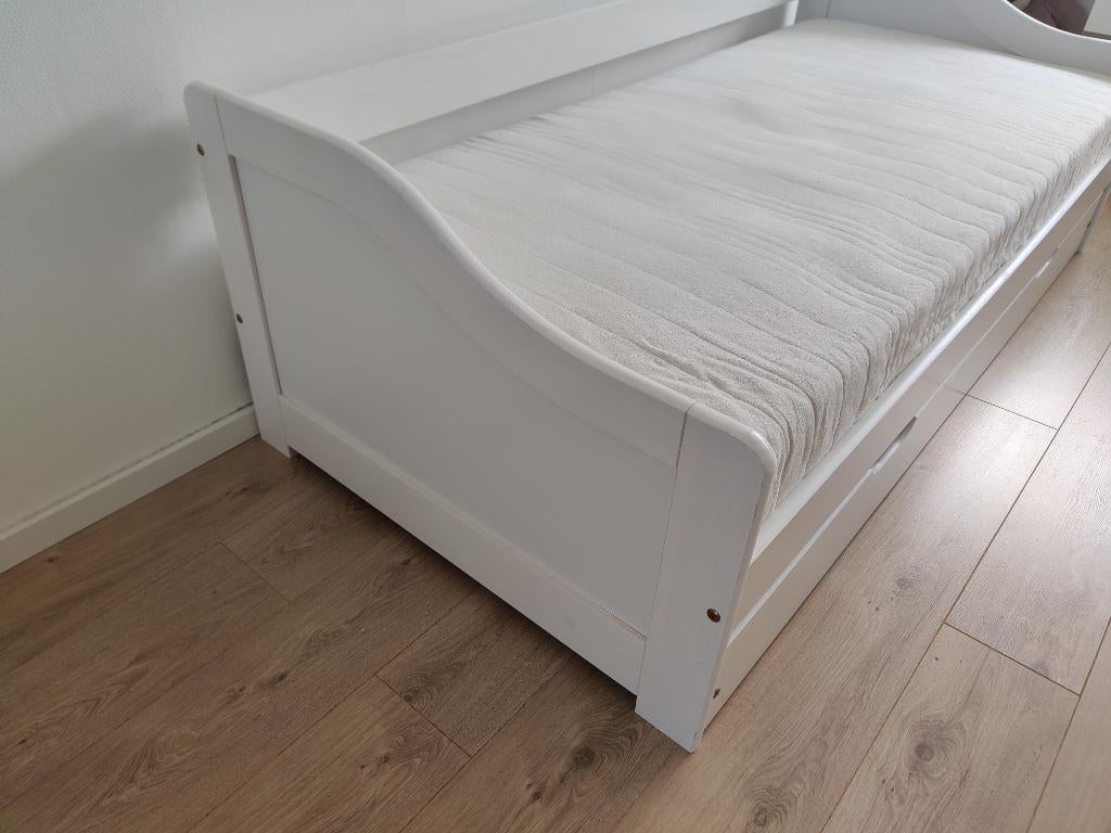 Bed 200x90 - massief hout - wit - incl. lattenbodem + matras, Ophalen, 90 cm, Eenpersoons, Wit