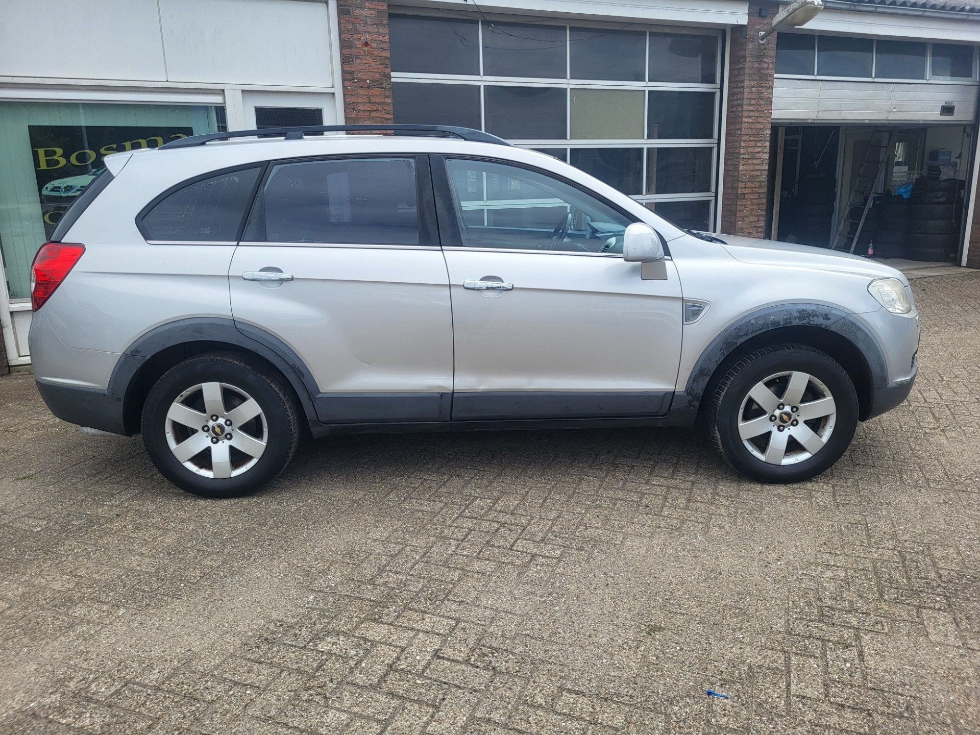 Chevrolet Captiva 2.4i Class 7 PERSOONS UITVOERING, 136 pk, 4 cilinders, 7 stoelen, Parkeersensor