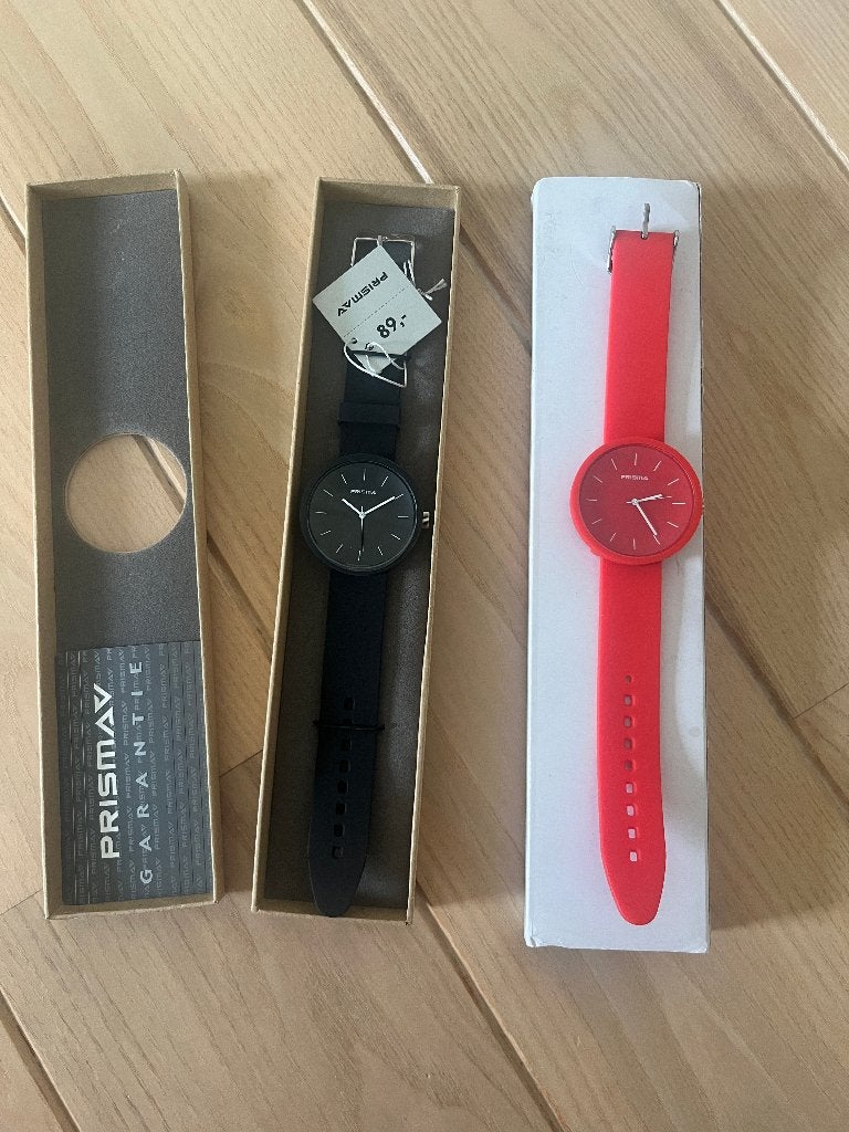 2x nieuw Prisma horloge rood en zwart, Overige merken, Kunststof, Polshorloge, Nieuw