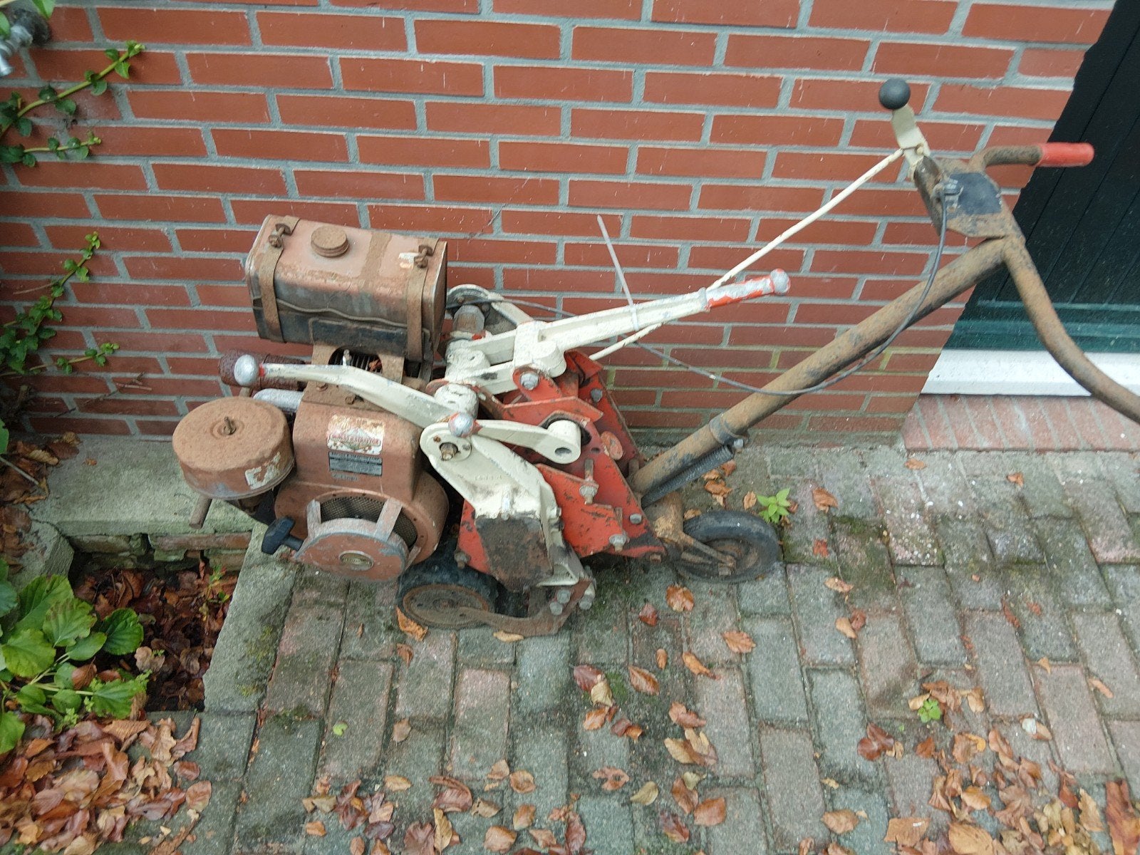 Oude Zodensnijder - Briggs & Stratton Motor, Ophalen of Verzenden, Gebruikt, Benzine, Briggs & Stratton