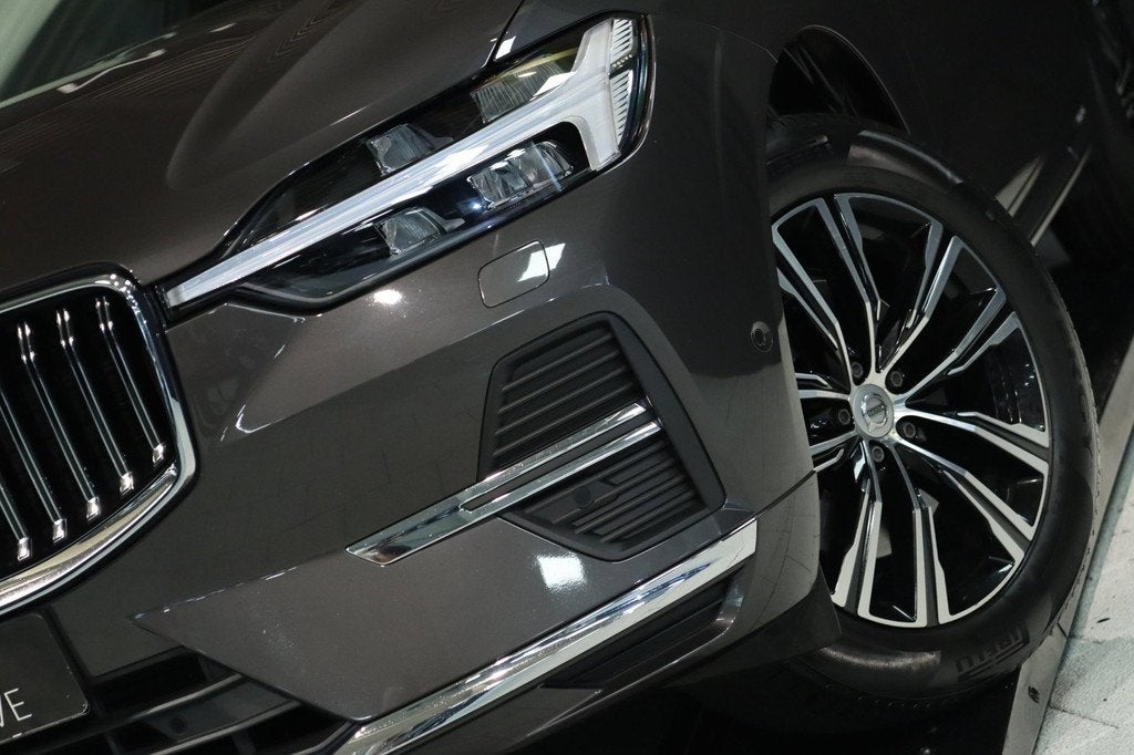 Volvo XC60 2.0 T6 Plug-in hybrid AWD Inscription / PANO / HU, Auto's, Volvo, Automaat, Stof, Gebruikt, 4 cilinders