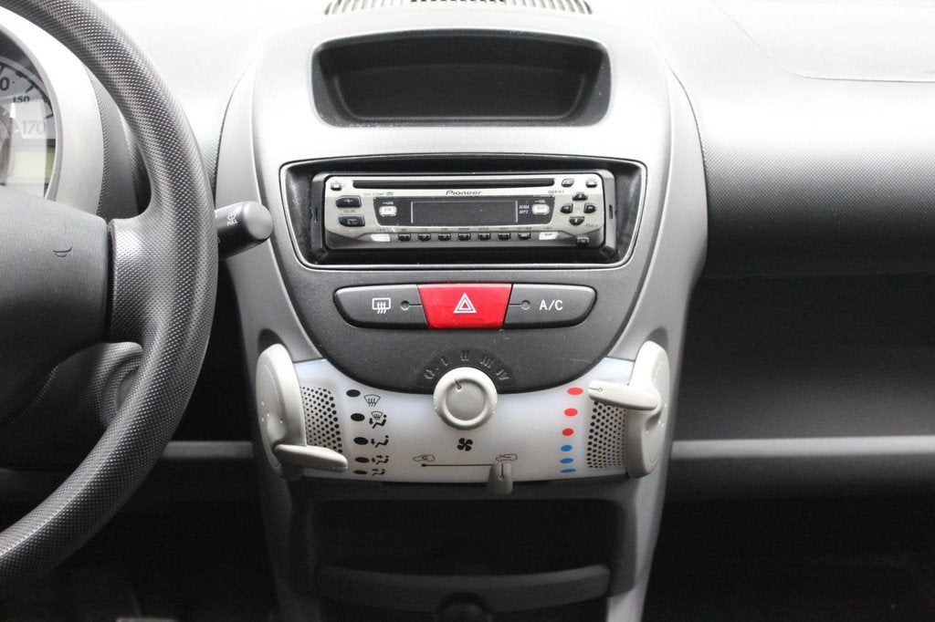 Peugeot 107 1.0-12V XS | Airco | Nieuwe APK | Elektrische ra, Voorwielaandrijving, Euro 5, Gebruikt, 4 stoelen