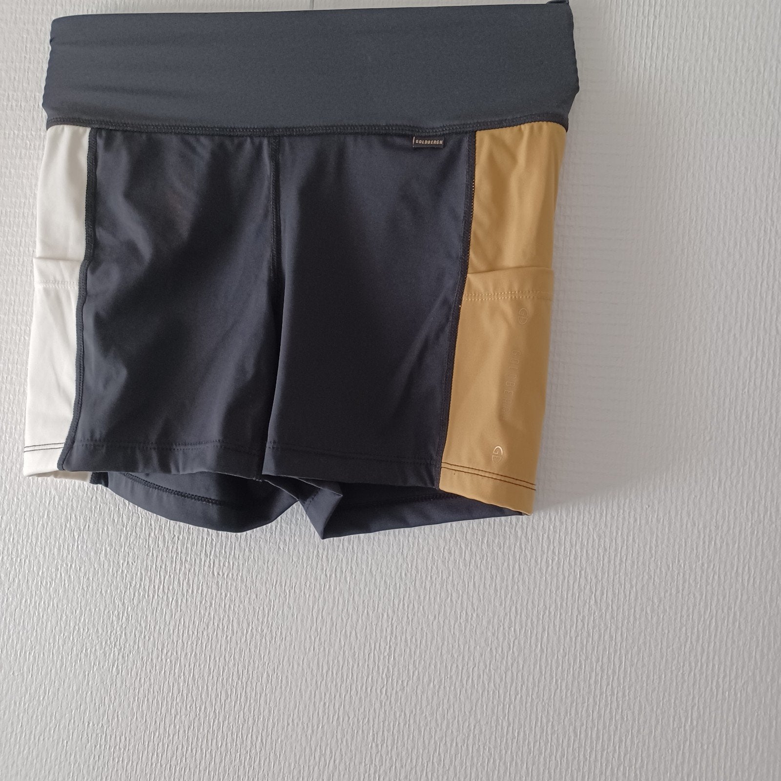 Goldbergh sportshort dames XS nieuw, Ophalen of Verzenden