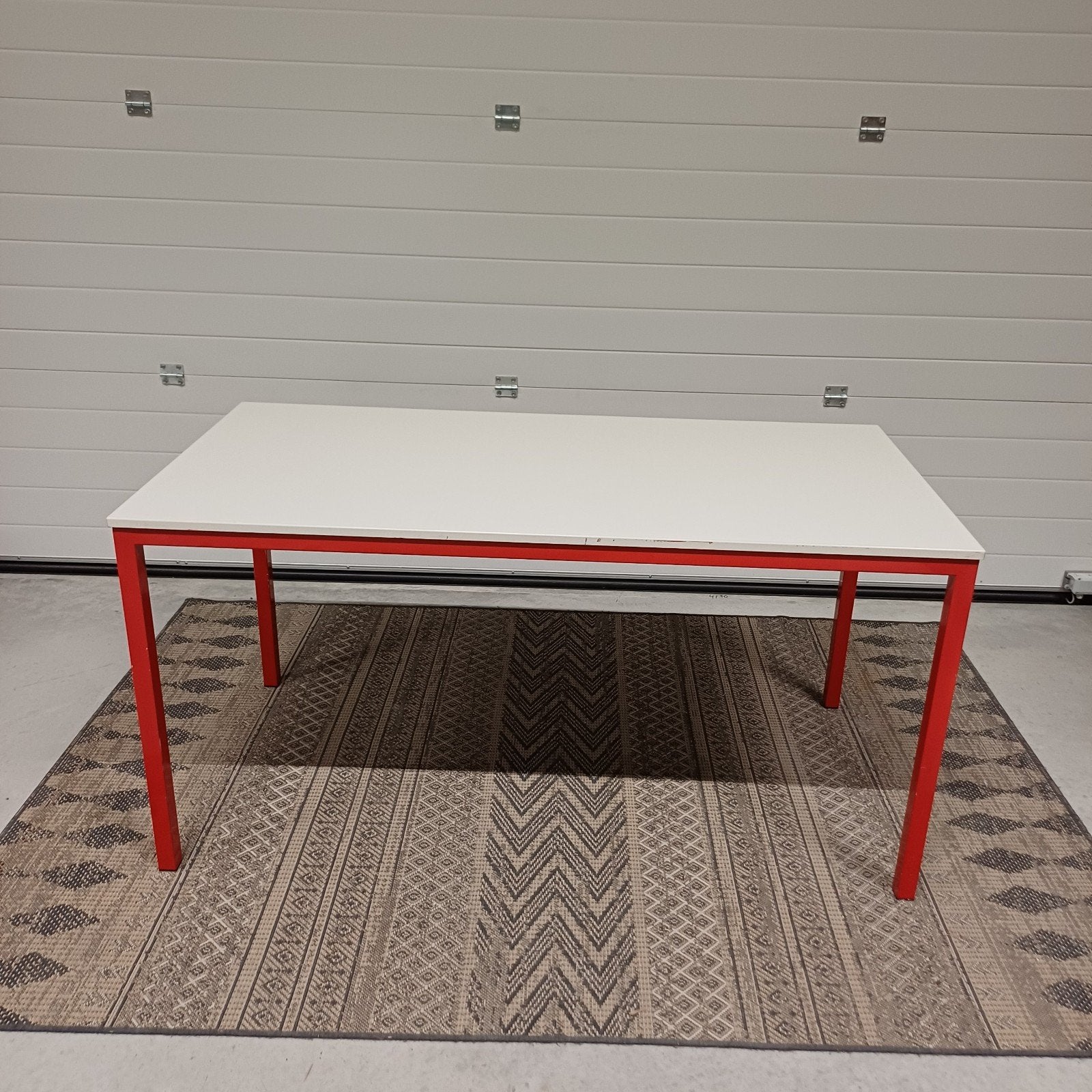1 x bureau kantine tafel, Ophalen