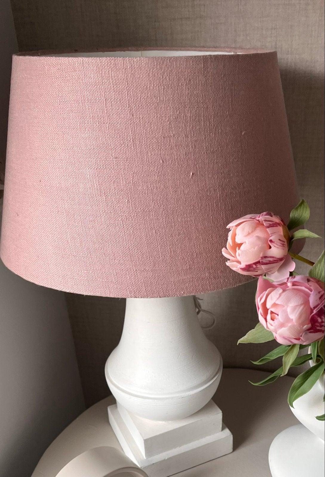Riviera Maison Tafellamp met Roze Kap, Ophalen, Gebruikt, Hout, Schemerlamp