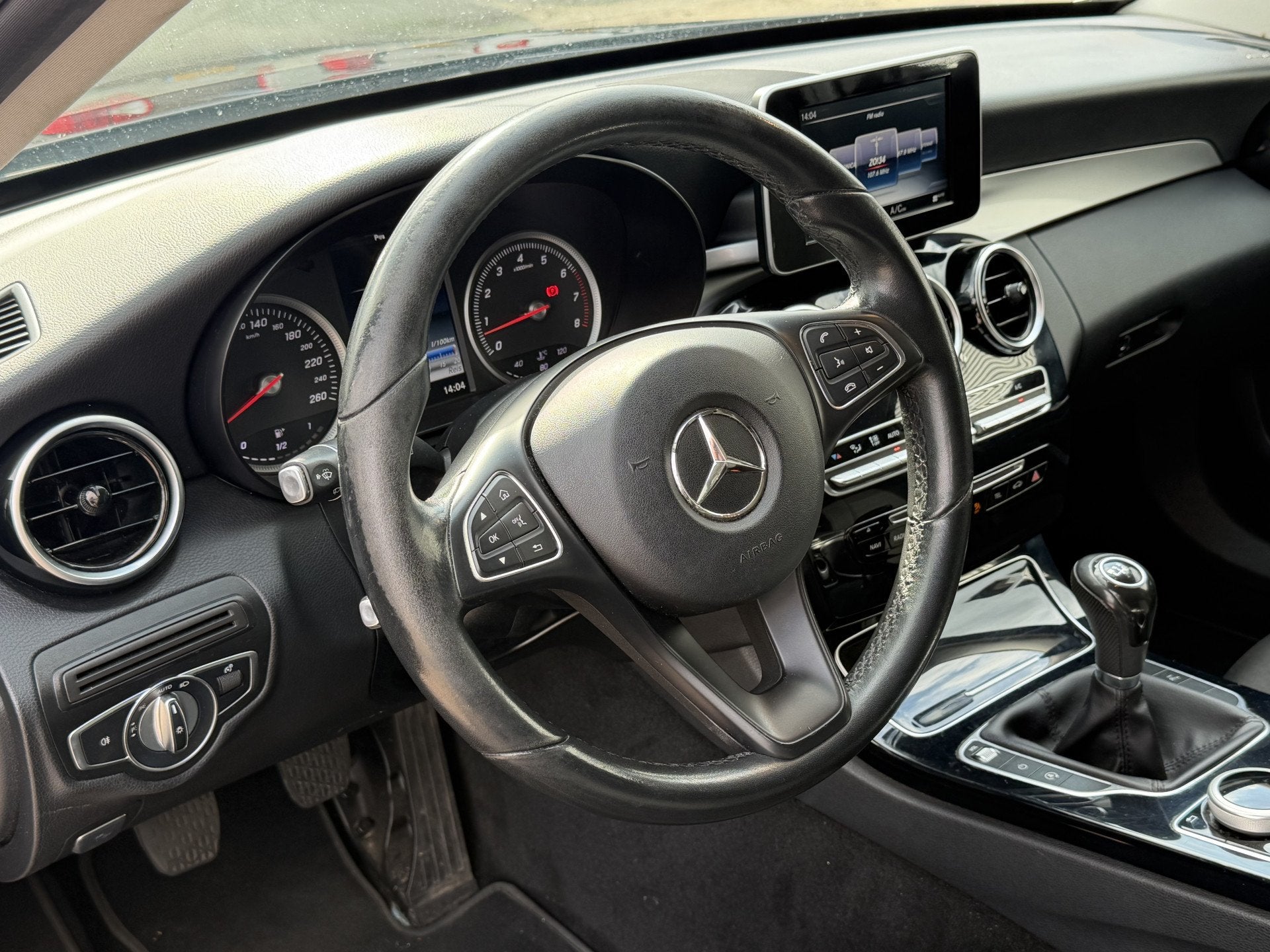 Mercedes-Benz C-Klasse Estate 160 Premium | Nieuw Binnen! |, Auto's, Gebruikt, Met garantie (alle), Zwart, Handgeschakeld