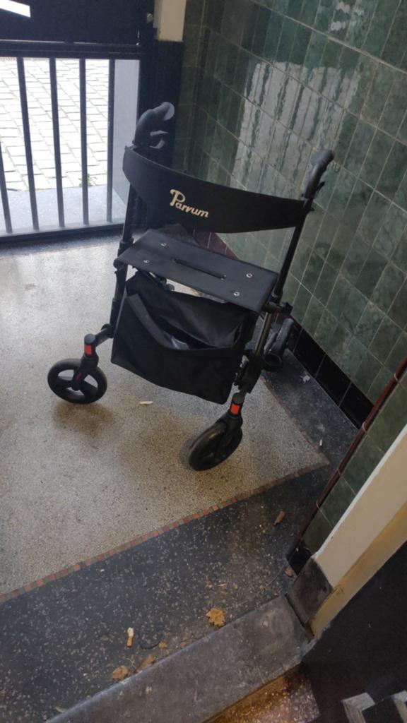 Revalidatie set (rollator, krukken en looprek), Diversen, Rollators, Ophalen of Verzenden