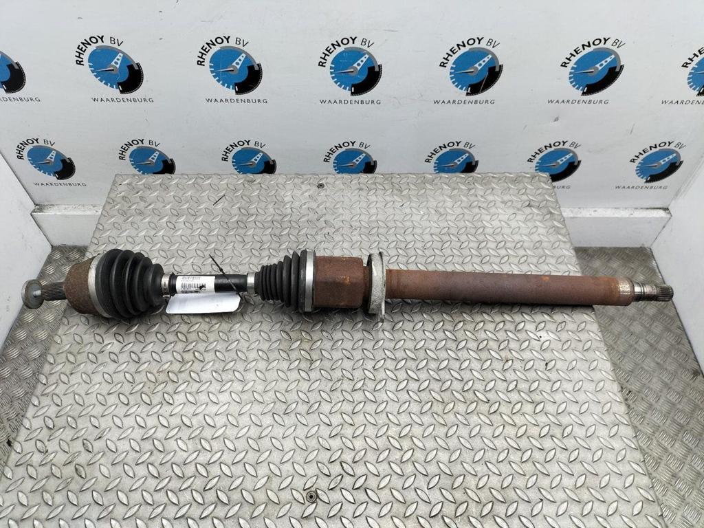 VOLVO V40 MK2 1.5 T2 MOMENTUM  AANDRIJFAS R 36010171 2017, Ophalen of Verzenden, Gebruikt, ARN erkend