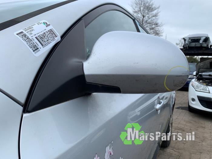 Buitenspiegel links van een Hyundai I30, Auto-onderdelen, Spiegels, Gebruikt, -, -, Ophalen of Verzenden