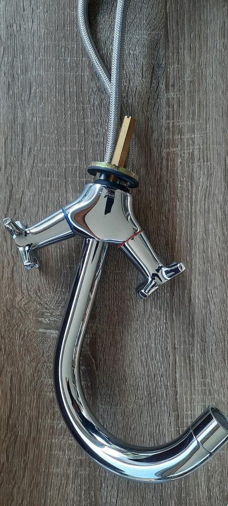 Hansgrohe chromen kraan met dubbele hendel, Ophalen, Nieuw, Kraan