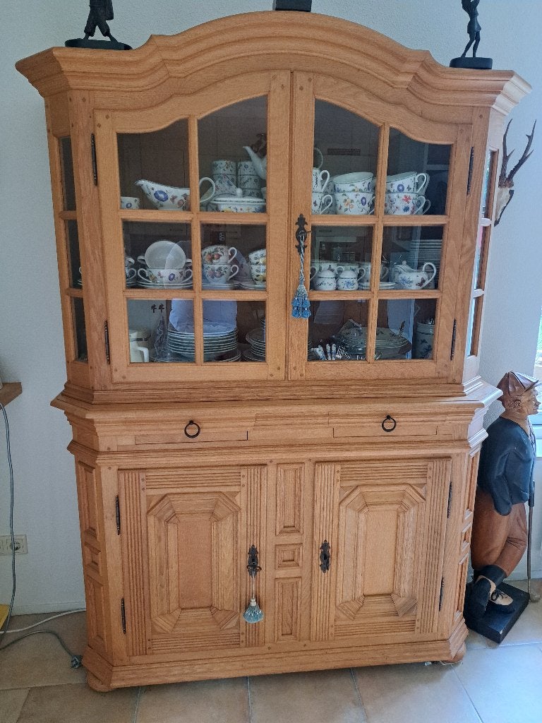 Servies/ buffet kast, Ophalen, Gebruikt, Eikenhout, 150 tot 200 cm
