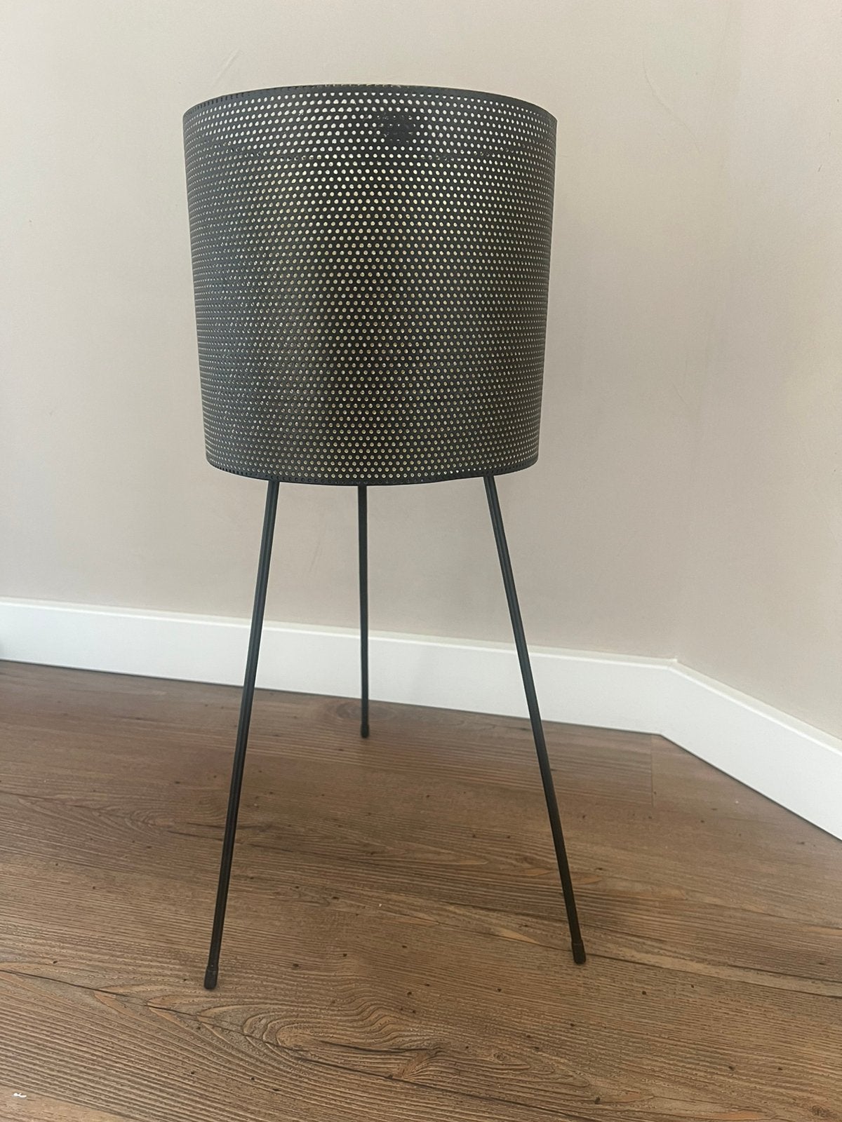 Plantenstandaard zwart met goud, Rond, Binnen, Ophalen of Verzenden, Minder dan 25 cm