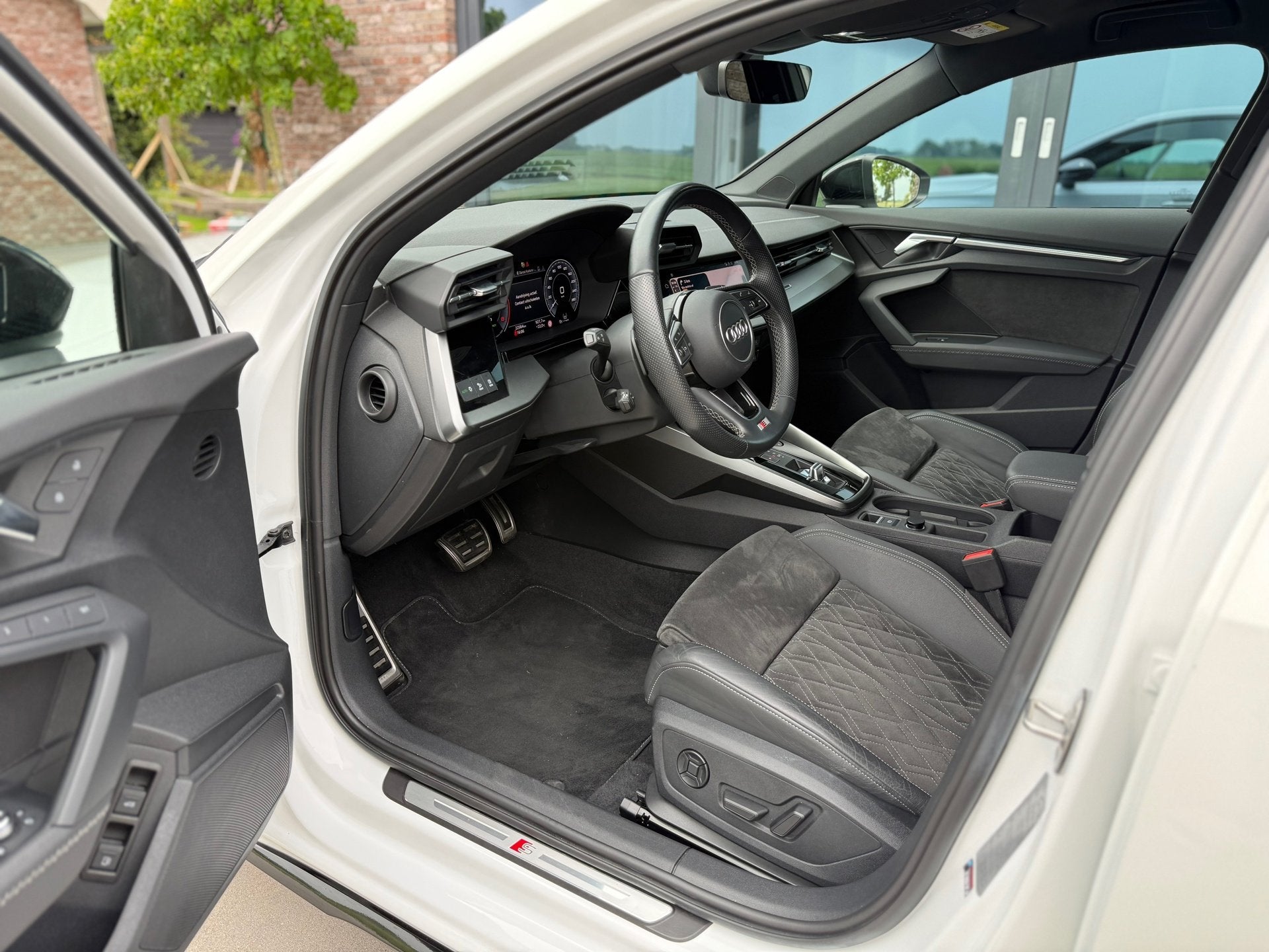 Foto 8 van Audi A3 Sportback 40 TFSI hybride S-line