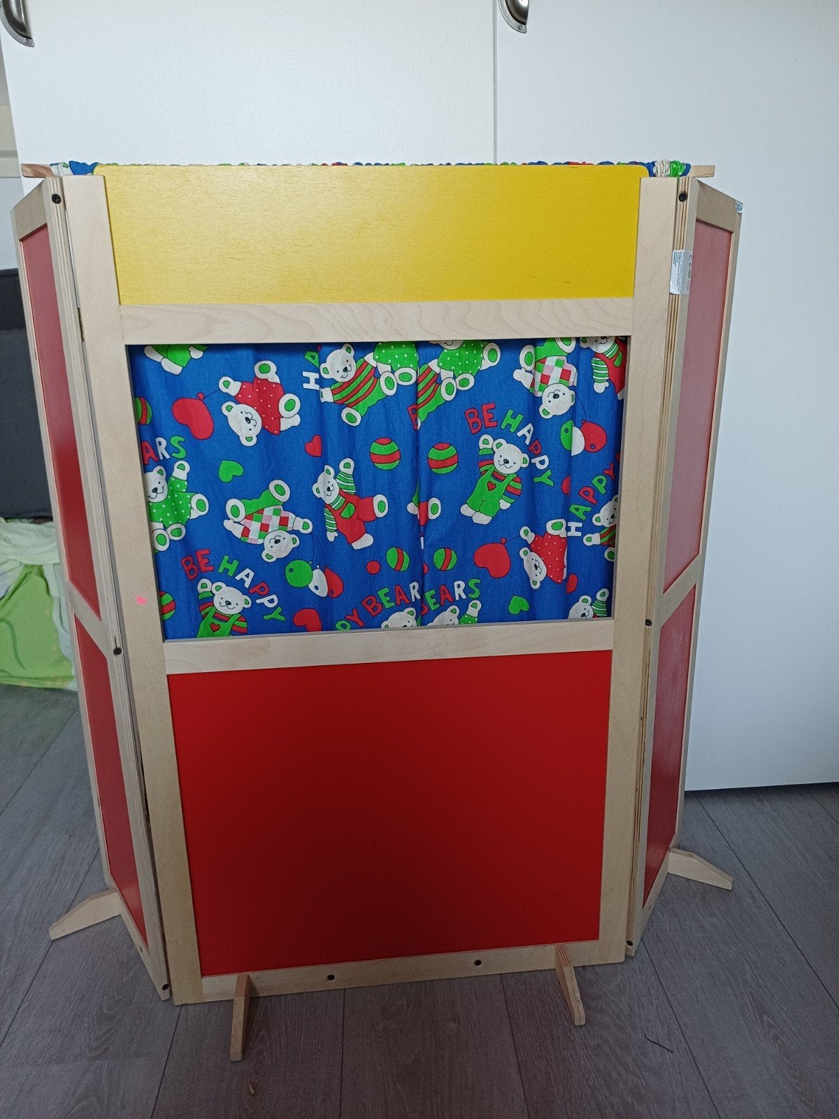 Poppenkast met handpoppen: draak, prinses, ridder, prins, Ophalen, Zo goed als nieuw, Overige typen