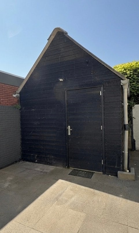 Degelijke houten schuur (2.00 x 3.00m) - Zelf demonteren, Tuin en Terras, Tuinhuizen, Ophalen, Zo goed als nieuw, Schuur