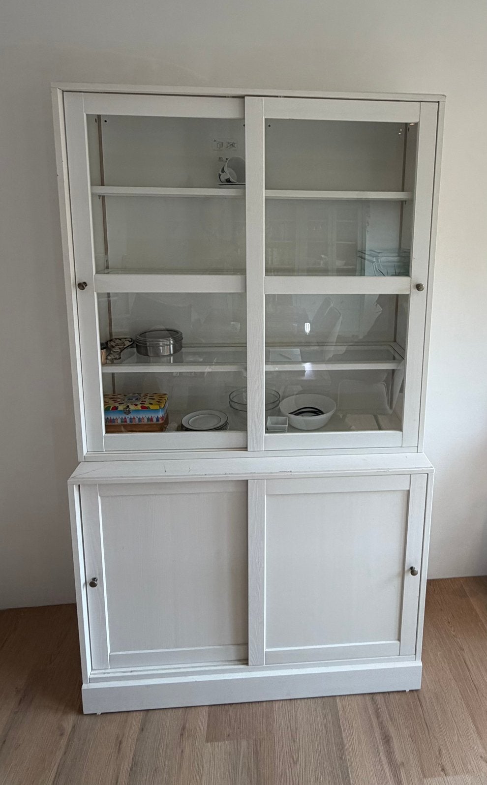 IKEA HAVSTA buffetkast / vitrinekast met schuifdeuren – wit, Huis en Inrichting, Ophalen, 100 tot 150 cm, 200 cm of meer, Grenenhout