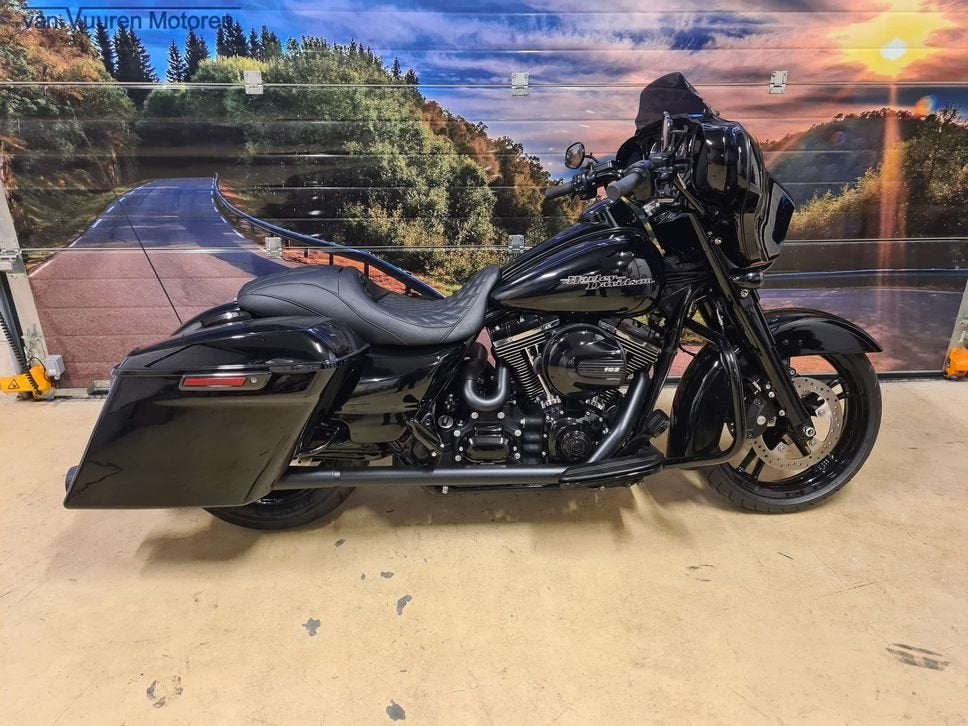 HARLEY-DAVIDSON STREET GLIDE SPECIAL FLHXS BTW MOTOR 2015, 2 cilinders, 1690 cc, HARLEY-DAVIDSON, Chopper