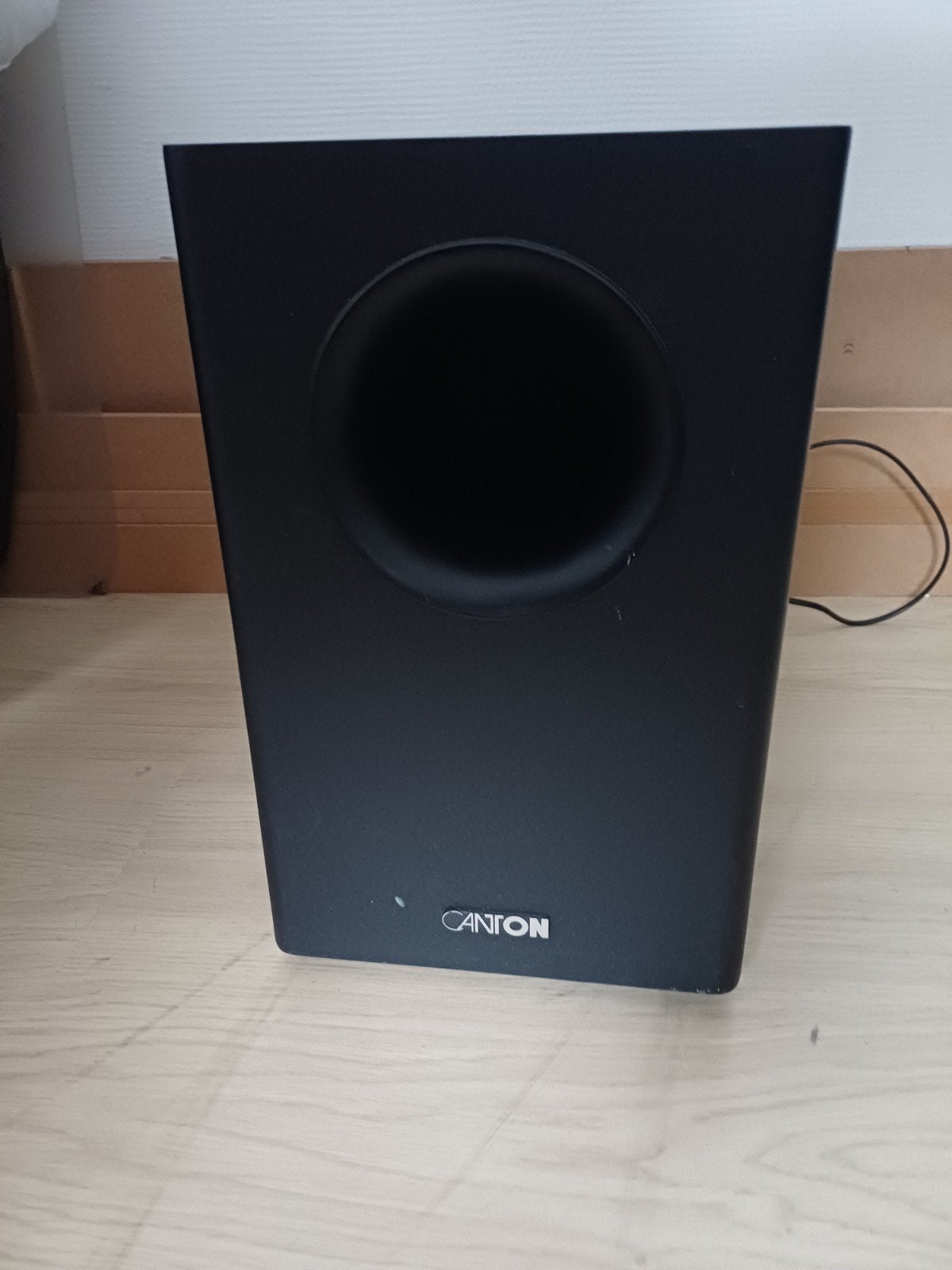 Canton Subwoofer, Subwoofer, Zo goed als nieuw, Geschikt voor surround/home cinema, Ophalen