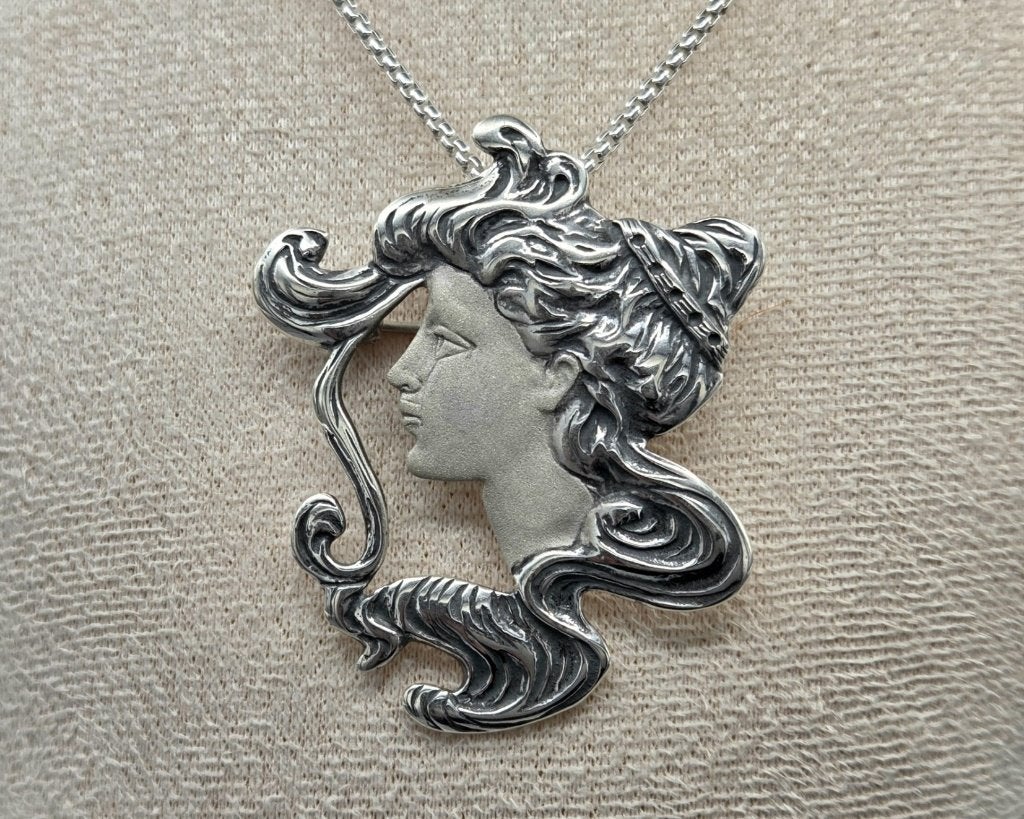 Zilveren broche/hanger van Sarah Bernhart. 2026/457., 4 tot 7 cm, ., Nieuw, Ophalen of Verzenden