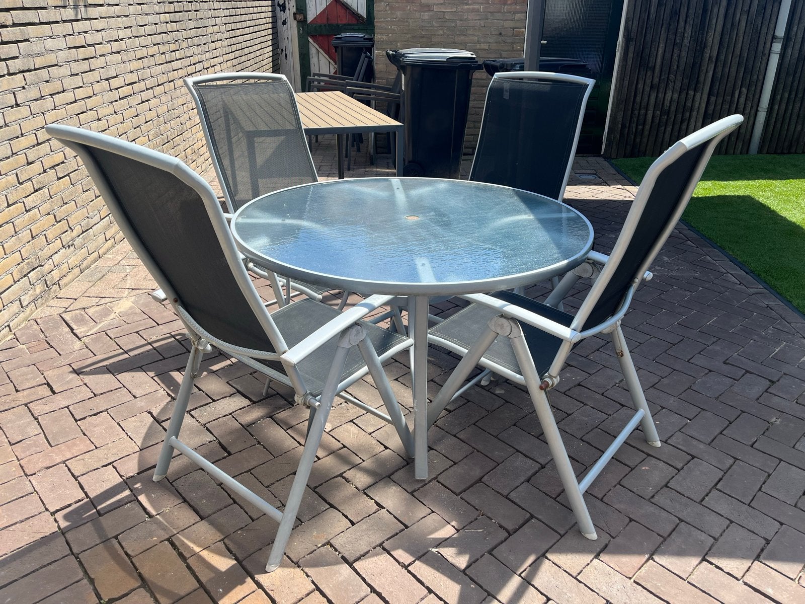 Tuinset met glazen tafel en 4 stoelen, Tuin en Terras, Tuinsets en Loungesets, Ophalen, 4 zitplaatsen, Gebruikt, Eettafel