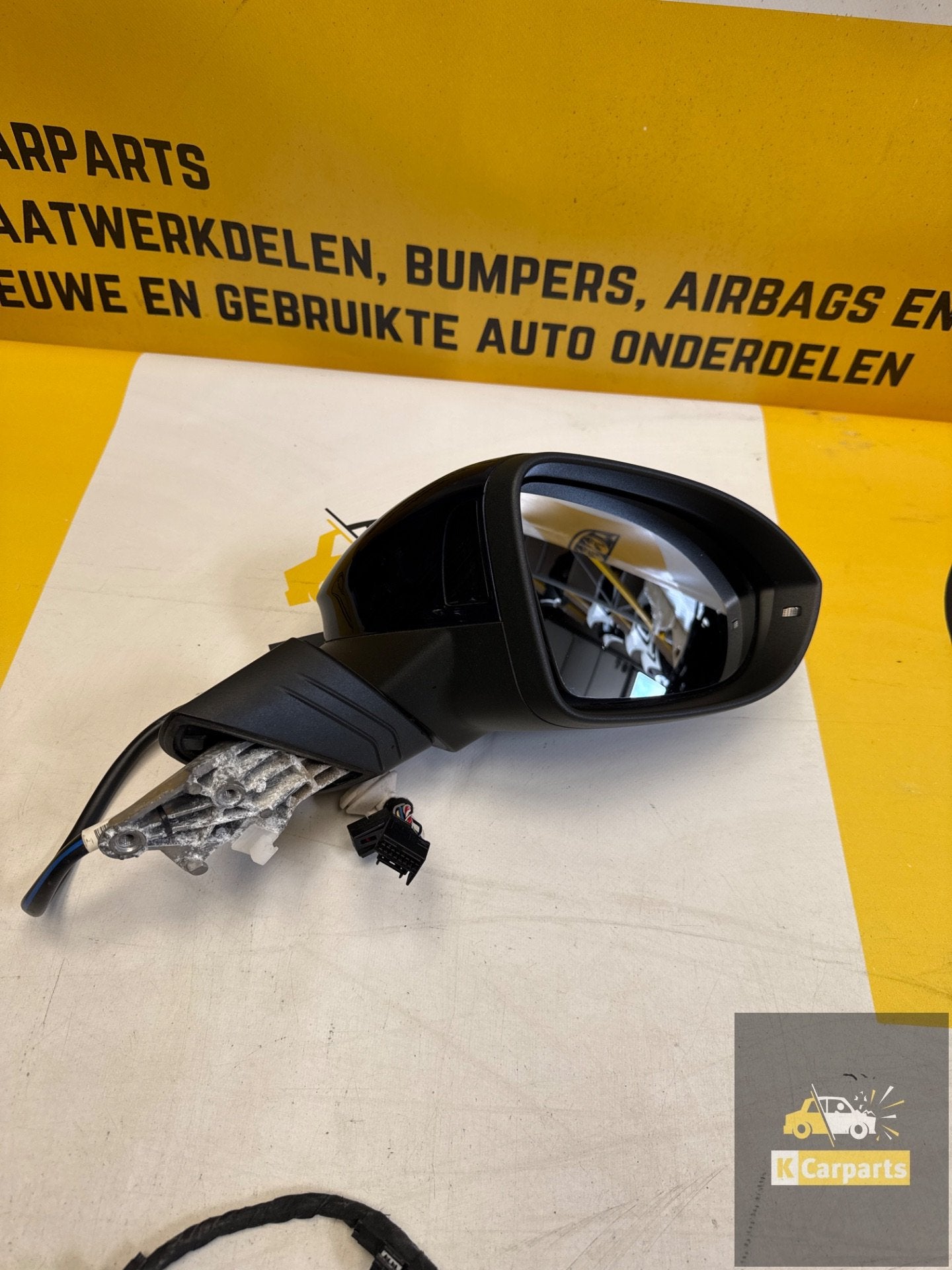 Rechts buiten spiegel elektrisch Volkswagen Golf VIII GTI 23, Auto-onderdelen, Spiegels, Gebruikt, Volkswagen, Volkswagen AG, Berliner Ring 2
38440  Wolfsburg, DE