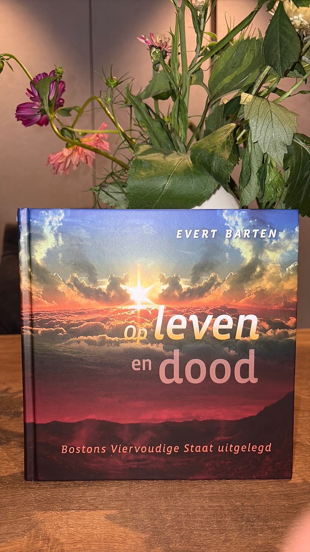 KR-1 Evert Barten - Op leven en dood, Boeken, Ophalen of Verzenden, Gelezen, Evert Barten