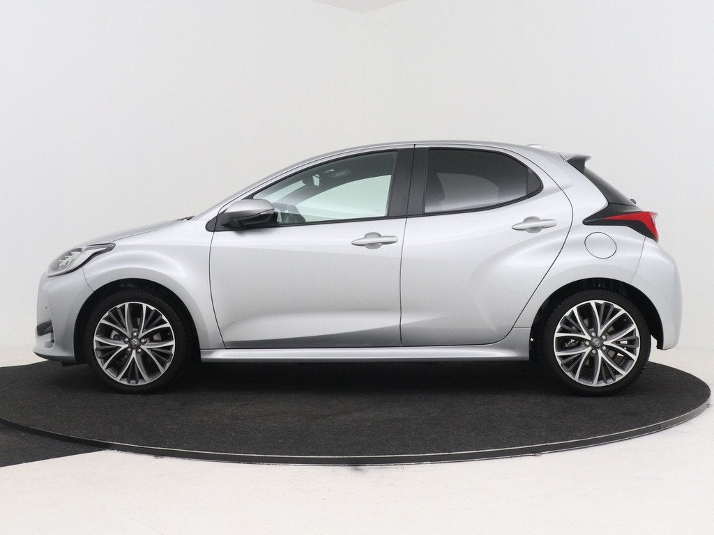 Toyota Yaris 1.5 Hybrid 130 Launch Edition | JBL | Head-Up D, 12 maanden, 450 kg, Gebruikt, Hybride Elektrisch/Benzine