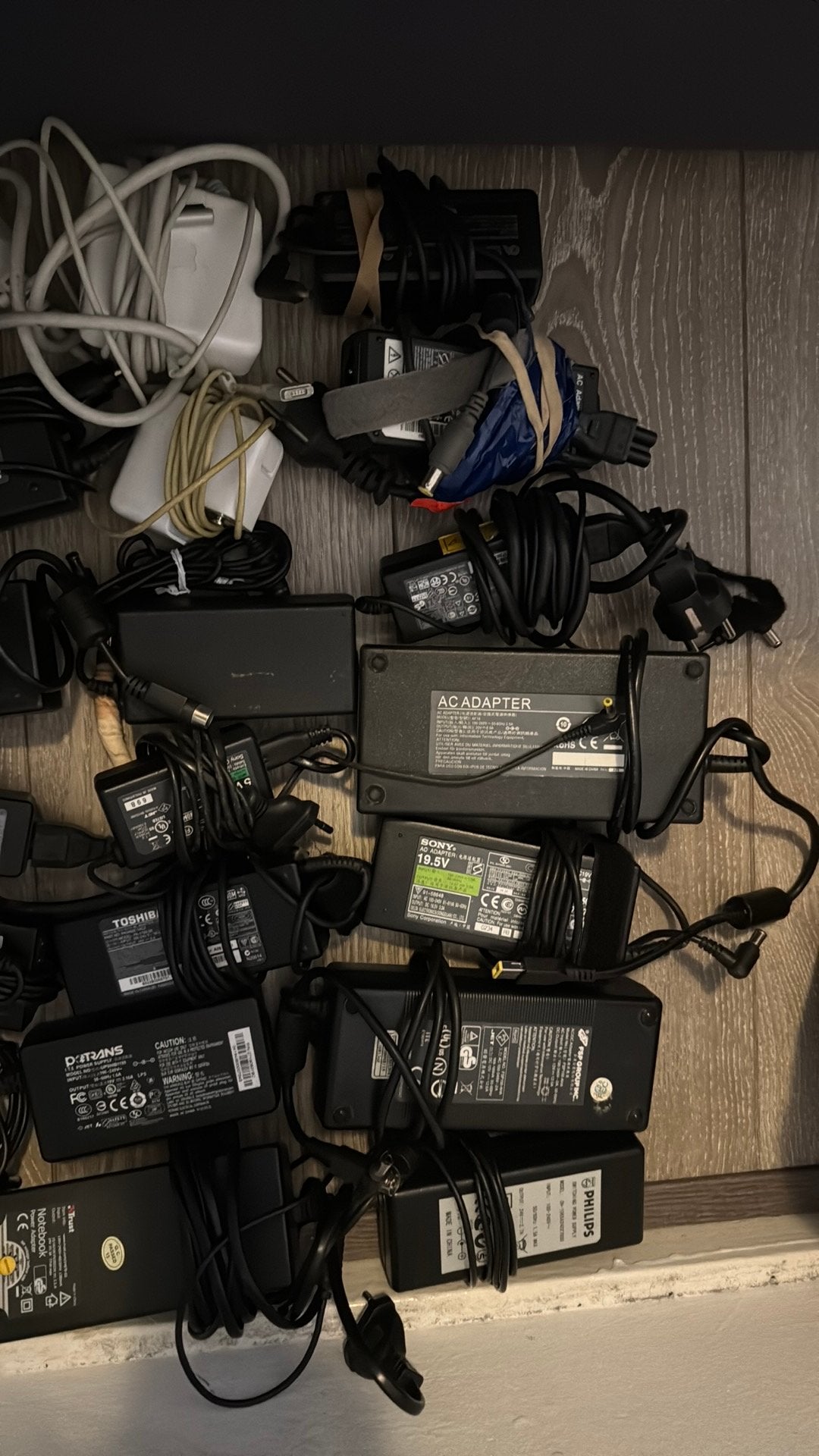 Laptop oplader opladers asus lenovo apple toshiba, Ophalen of Verzenden
