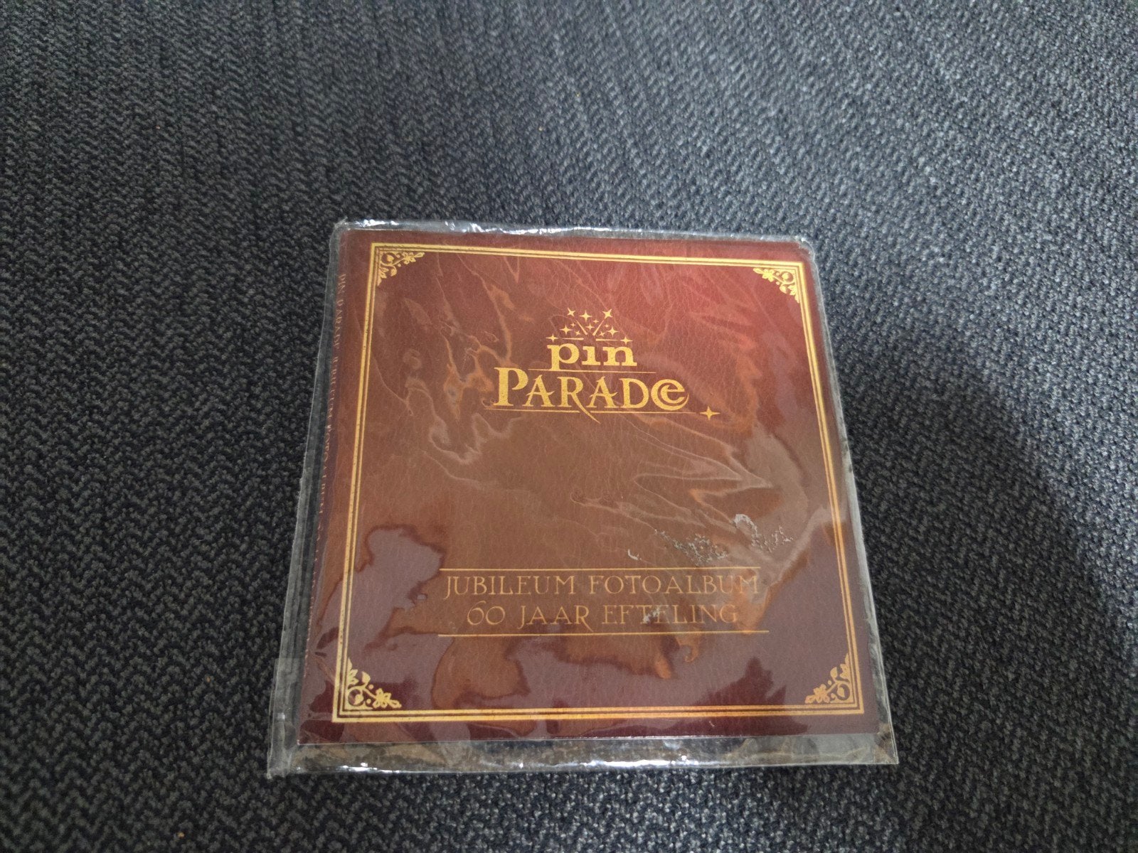 Grote collectie Efteling pins, Ophalen of Verzenden, Button of Speldje