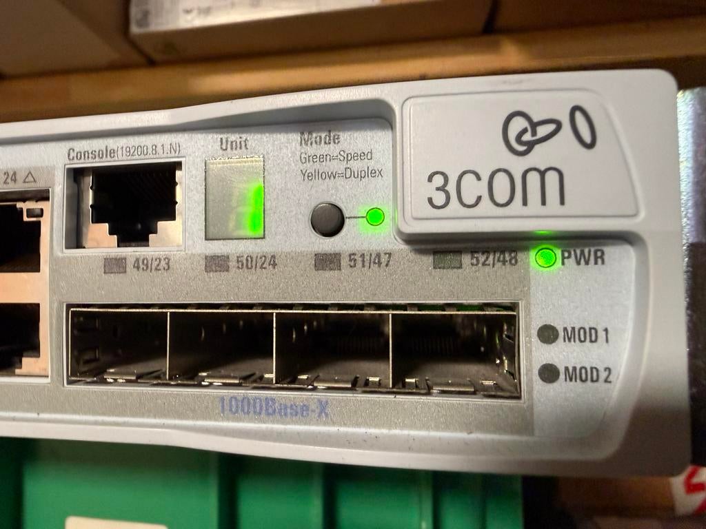 3Com SuperStack 3 Switch 4400 PWR - Gebruikt, Computers en Software, Netwerk switches, Gebruikt, Ophalen of Verzenden