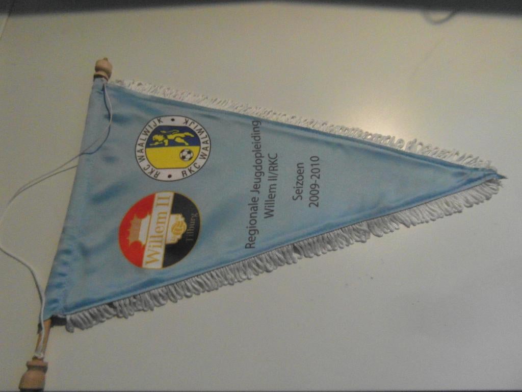 voetbal vaan willem II 2 rkc regionale opleiding 2009 / 10, Verzamelen, Sportartikelen en Voetbal, Ophalen of Verzenden, Zo goed als nieuw