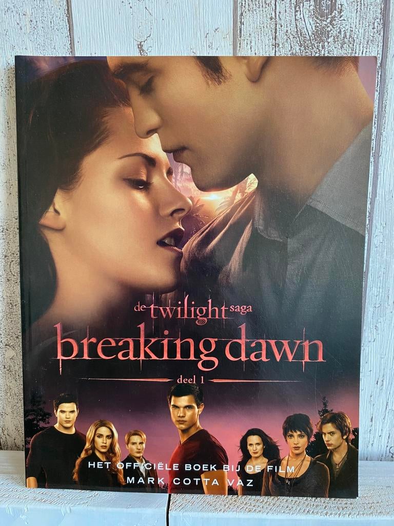 Mark Cotta Vaz - Breaking Dawn twilight saga, Boeken, Ophalen of Verzenden, Zo goed als nieuw, Mark Cotta Vaz; Stephenie Meyer
