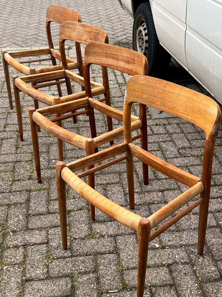 N.O. Moller, deens design, danish design chairs, Huis en Inrichting, Ophalen, Overige kleuren, Nieuw, Vier